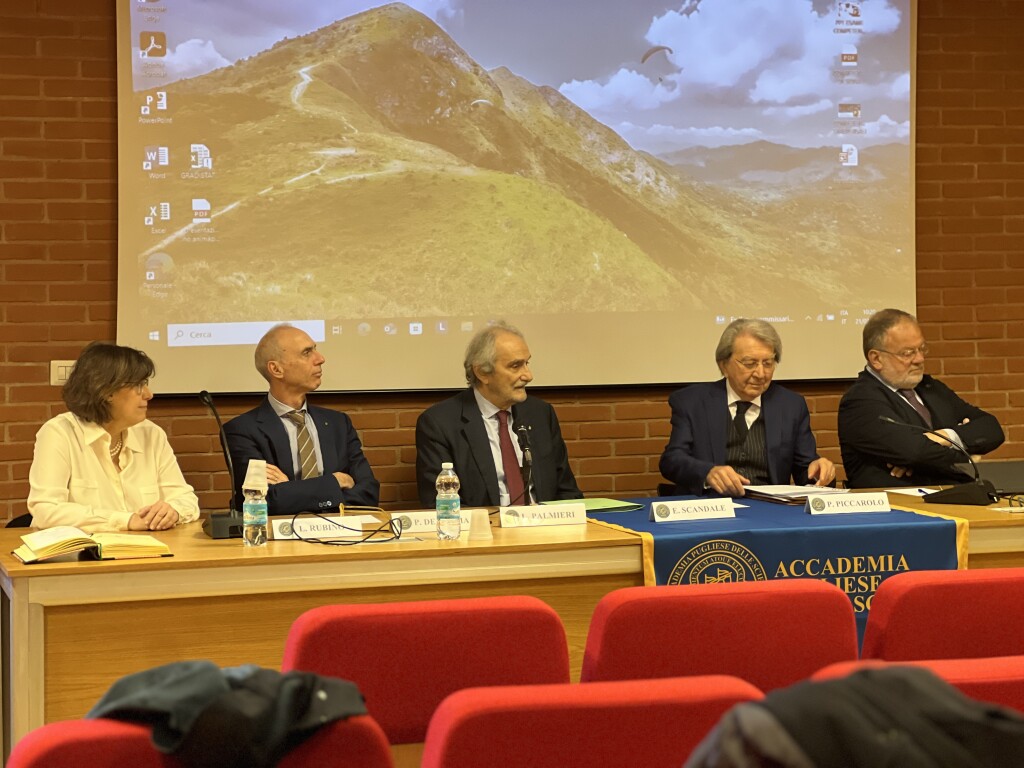 Tavolo della Presidenza